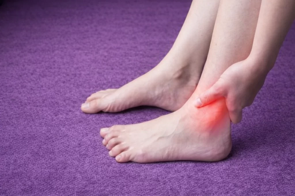 Achilles tendon rupture treatment with advanced surgical and rehabilitation care
